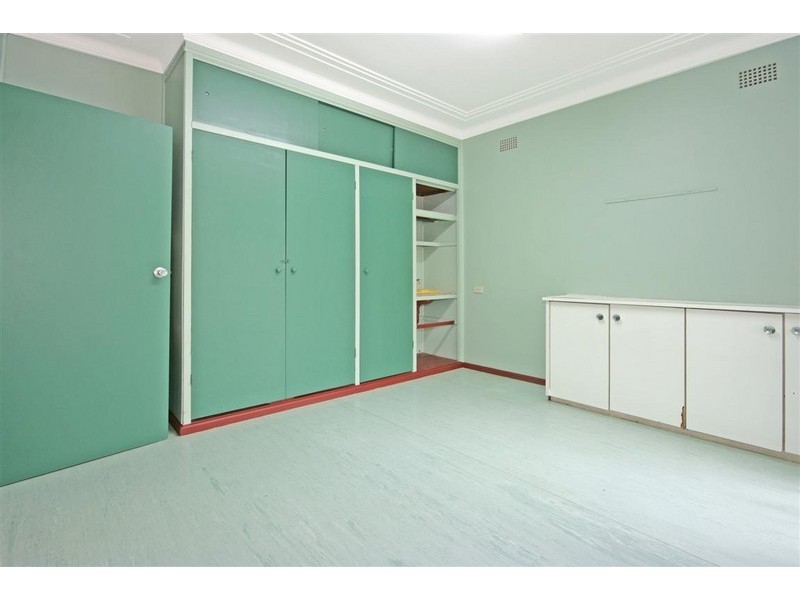 210 Beach Rd, Batehaven NSW 2536