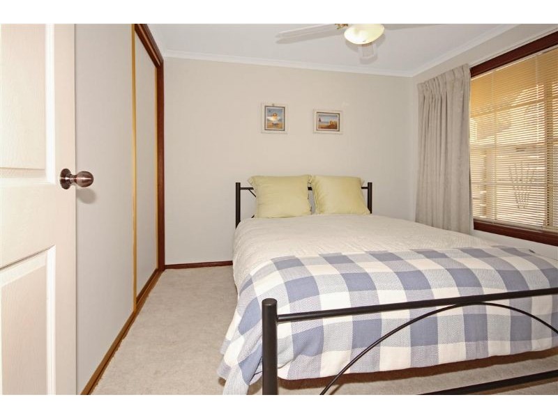 2/2-4 Newth Place, Surf Beach NSW 2536