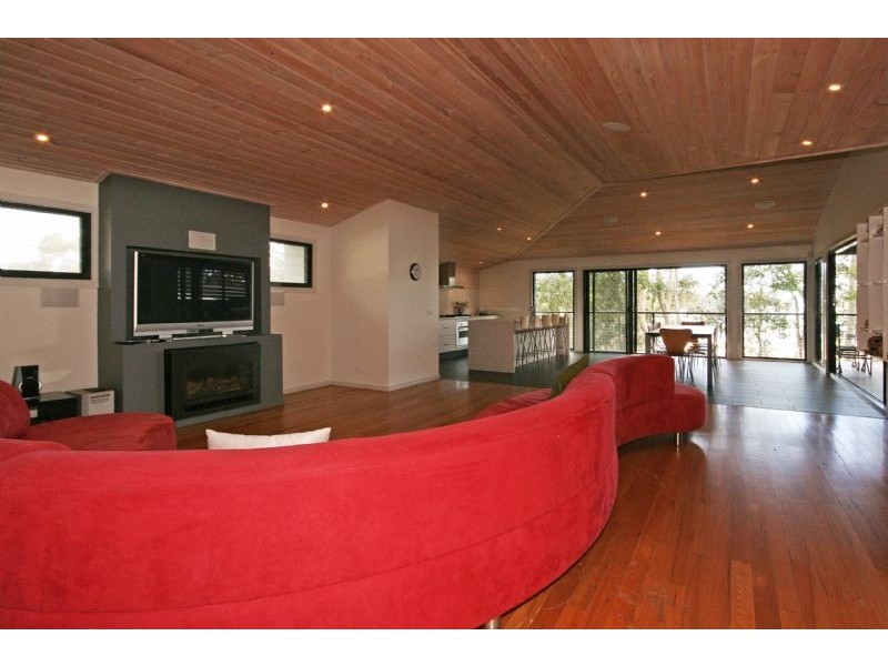 9 Billabong Place, Surf Beach NSW 2536