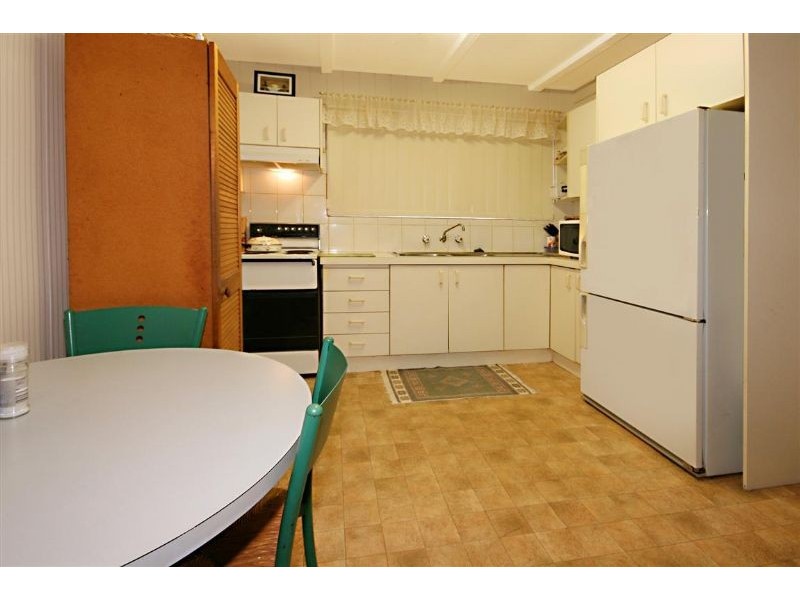 8A Bernadette Blvd, Batehaven NSW 2536