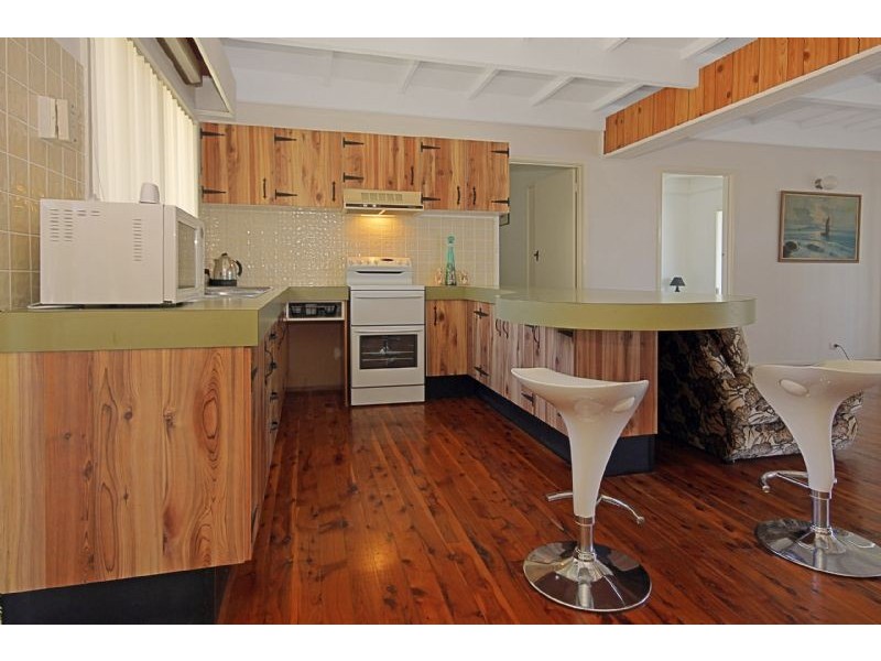 4 Euroka Ave, Malua Bay NSW 2536