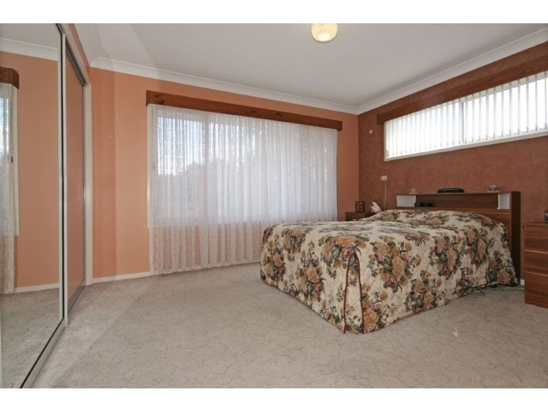 1 Gull Close, Catalina NSW 2536