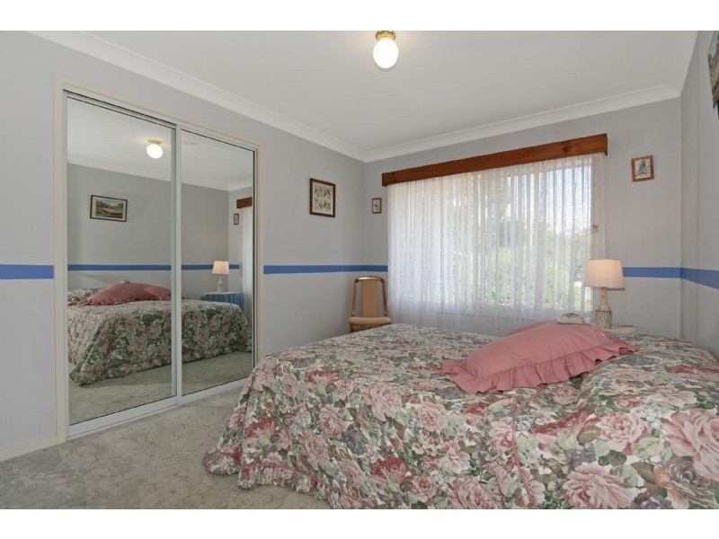 1 Gull Close, Catalina NSW 2536