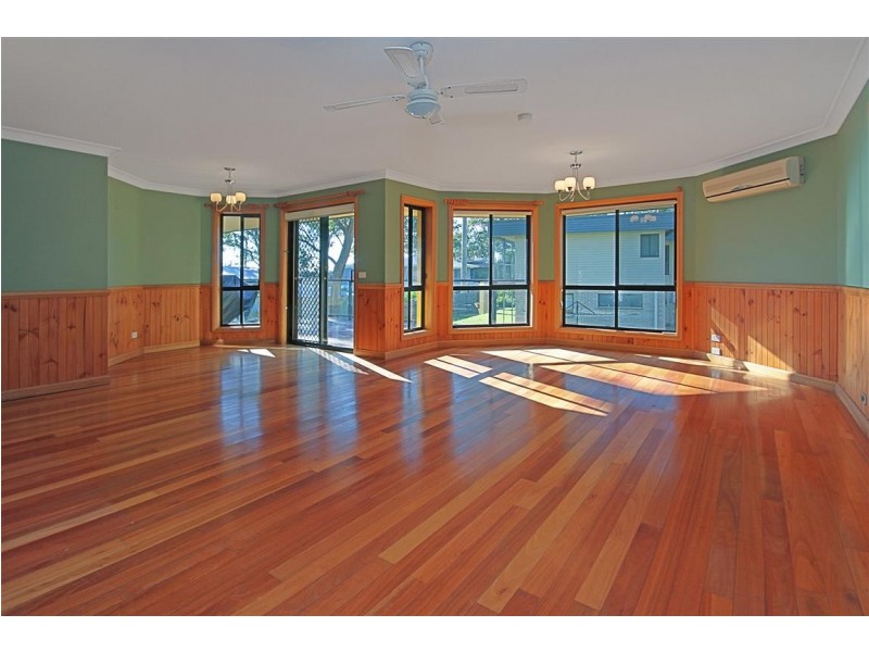 655 Beach Road, Surf Beach NSW 2536