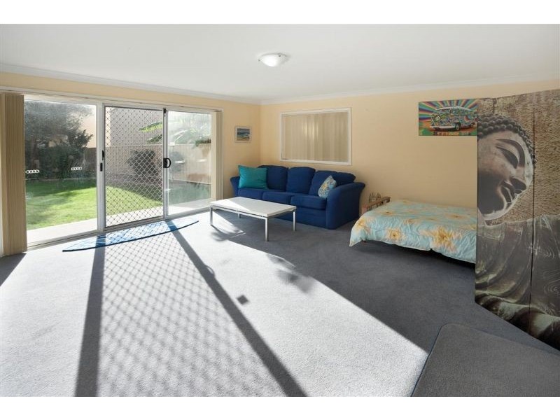 6 Ocean Rd, Batehaven NSW 2536