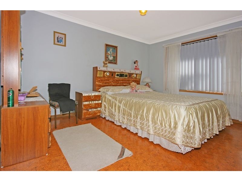 624 Beach Road, Surf Beach NSW 2536