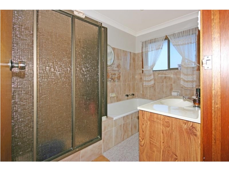 624 Beach Road, Surf Beach NSW 2536