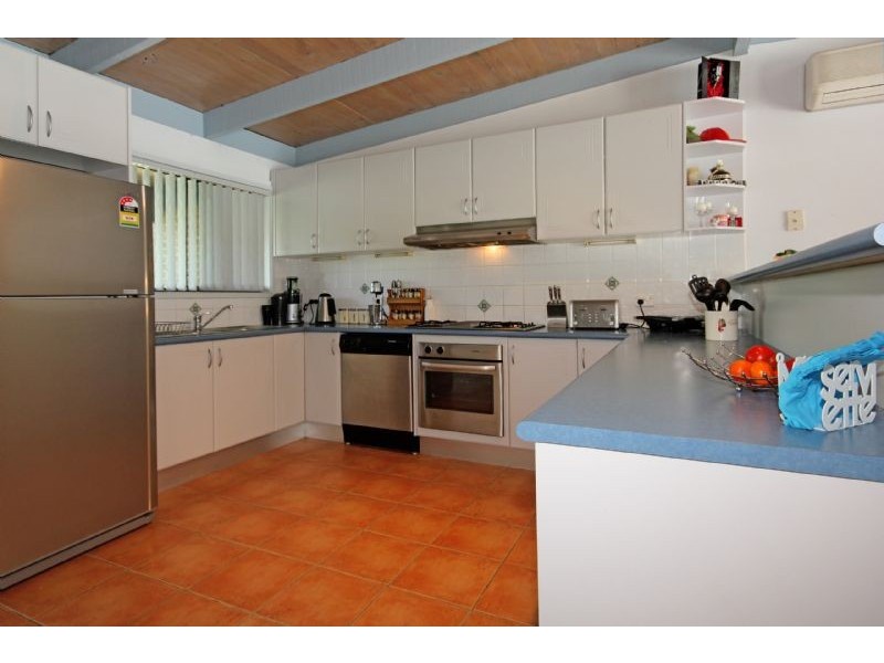26 Flinders Way, Surf Beach NSW 2536