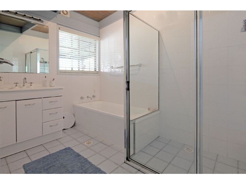 26 Flinders Way, Surf Beach NSW 2536