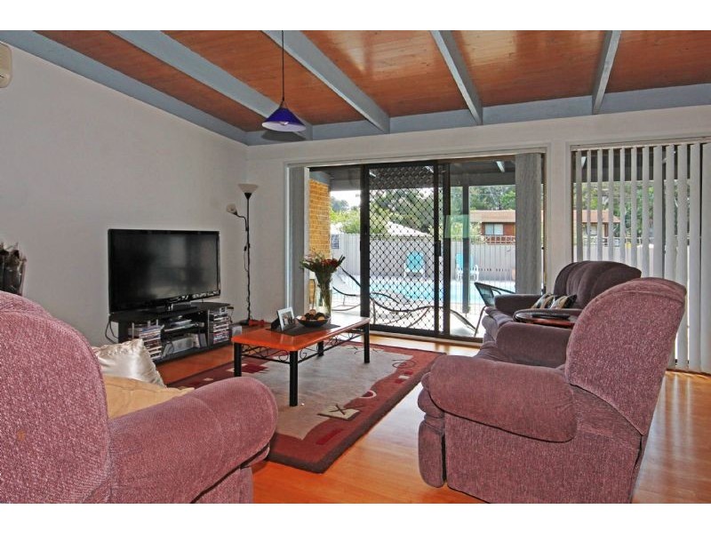 26 Flinders Way, Surf Beach NSW 2536
