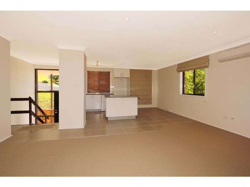 13 Hawks Nest Place, Surfside NSW 2536