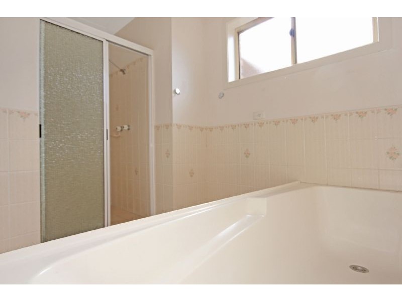 37 Zanthus Drive, Broulee NSW 2537