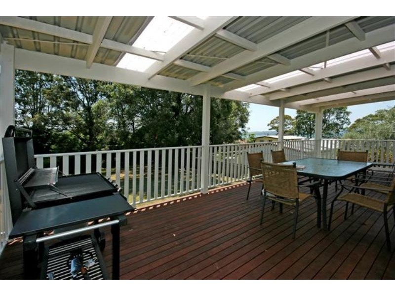 2 Calton Road, Batehaven NSW 2536