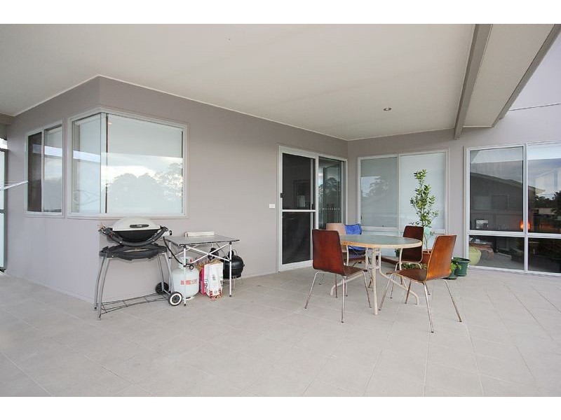 9B Massey Street, Broulee NSW 2537
