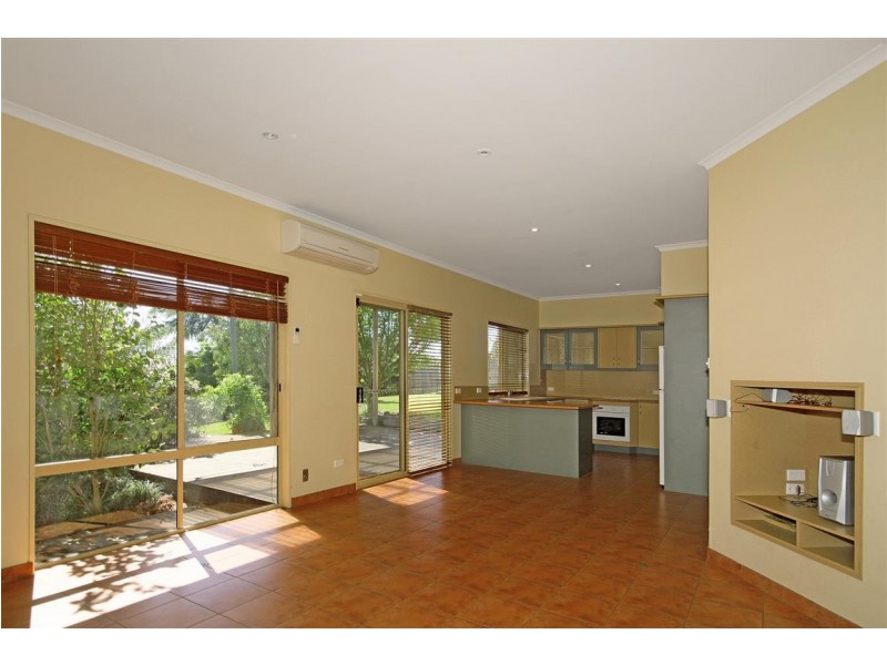 4 Currell Close, Malua Bay NSW 2536