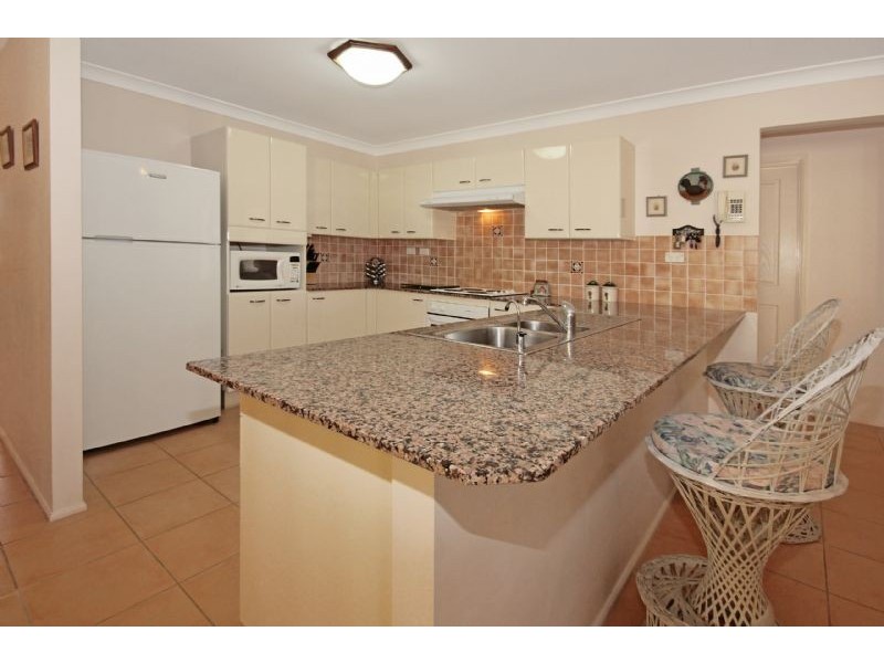 11 Boulder Place, Broulee NSW 2537