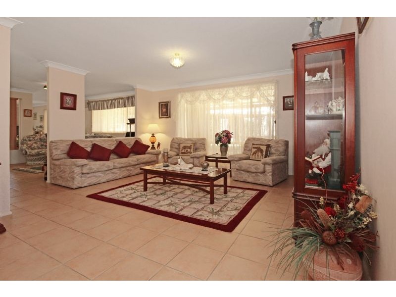 11 Boulder Place, Broulee NSW 2537