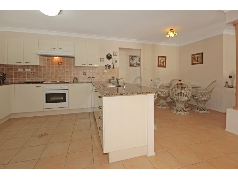 11 Boulder Place, Broulee NSW 2537
