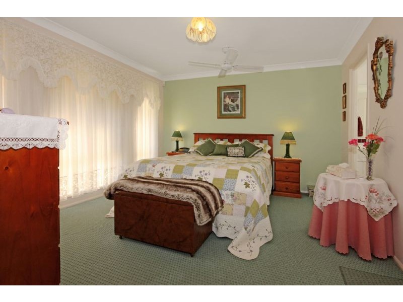 11 Boulder Place, Broulee NSW 2537