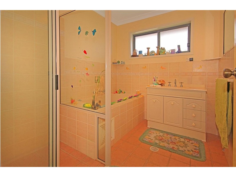 8 Pacific Street, Batemans Bay NSW 2536