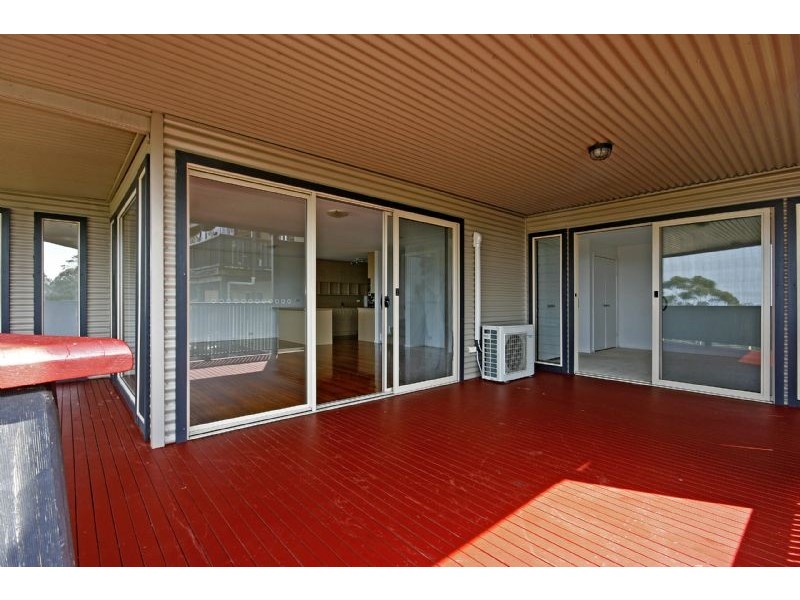 2/19 Derribong Avenue, Catalina NSW 2536