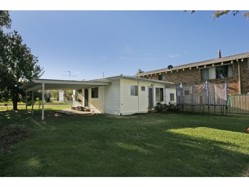 22 Wallaringa Street, Surfside NSW 2536