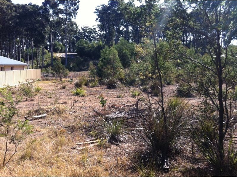 5 Nuyen Place, Long Beach NSW 2536
