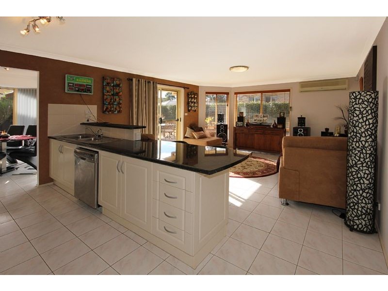 75 Grantham Road, Batehaven NSW 2536