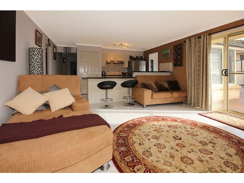 75 Grantham Road, Batehaven NSW 2536