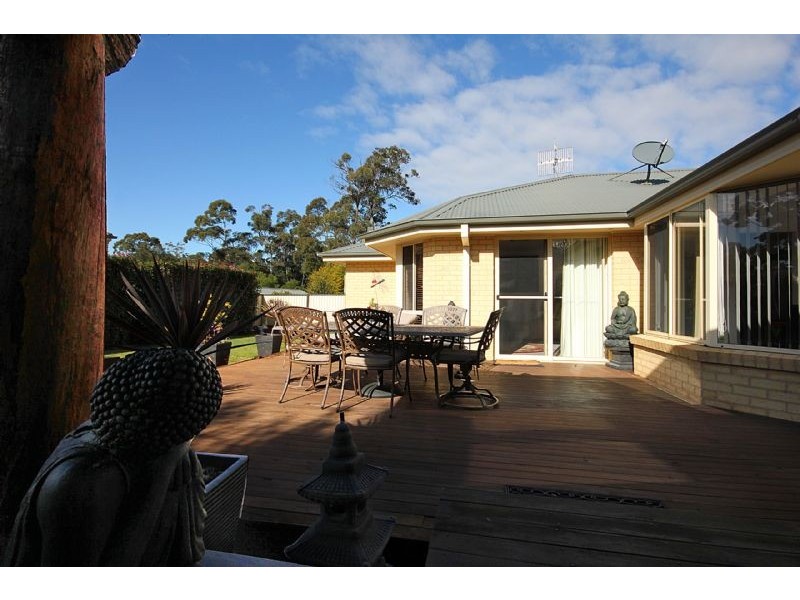 75 Grantham Road, Batehaven NSW 2536