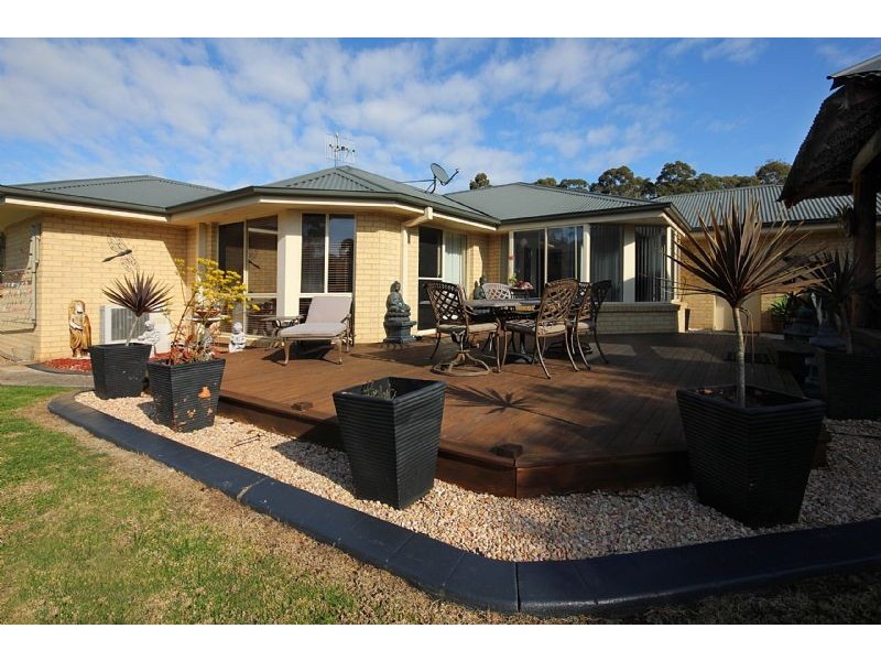 75 Grantham Road, Batehaven NSW 2536