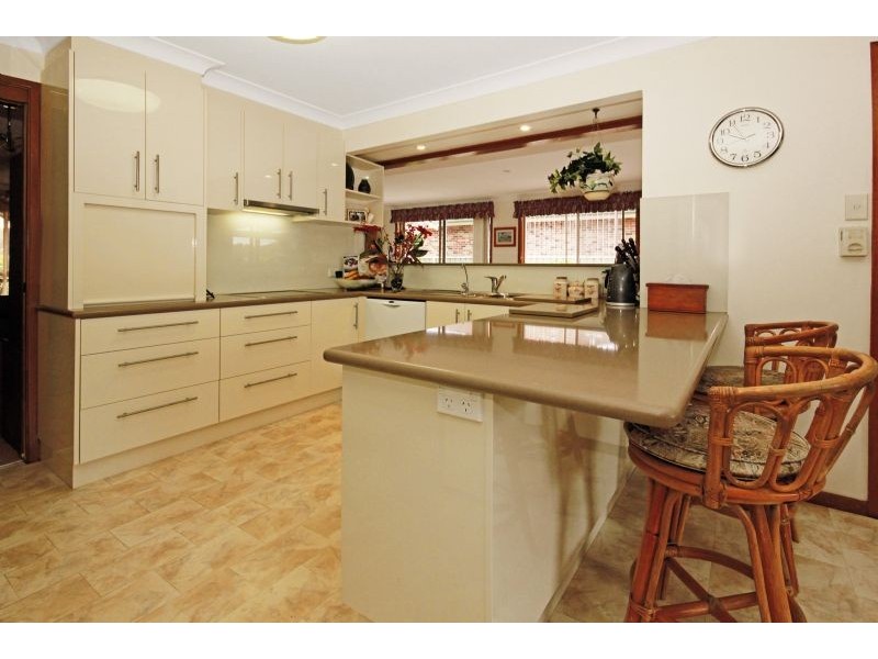 8 Kurrara Close, Malua Bay NSW 2536