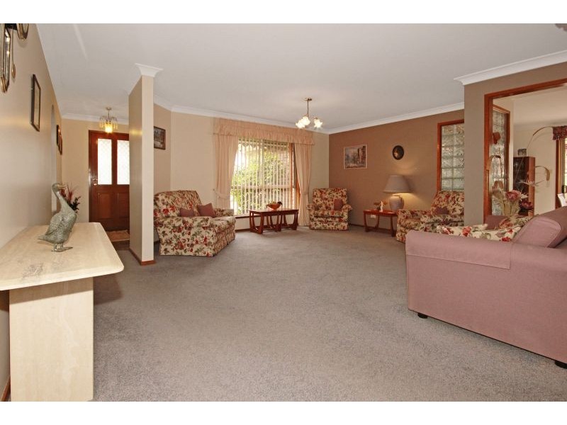 8 Kurrara Close, Malua Bay NSW 2536