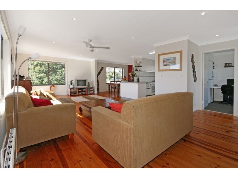386 George Bass Drive, Malua Bay NSW 2536