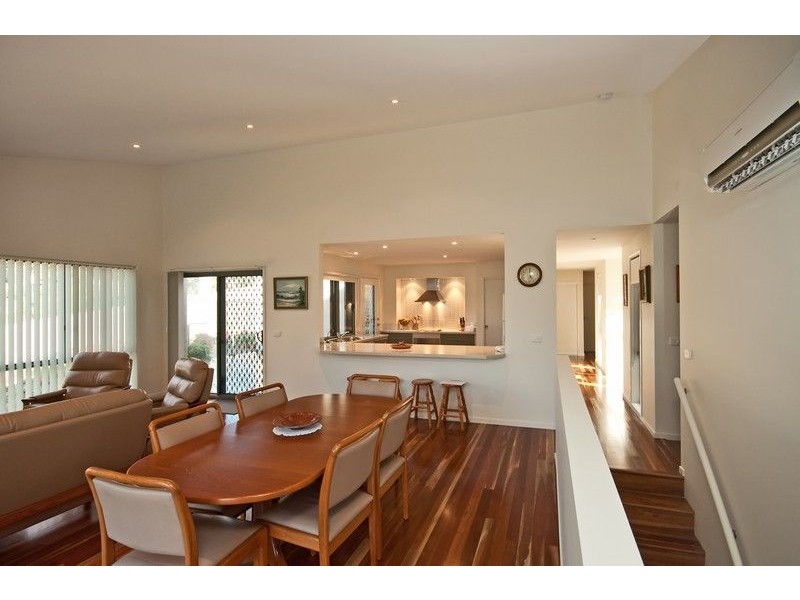 6 Bowerbird Place, Malua Bay NSW 2536