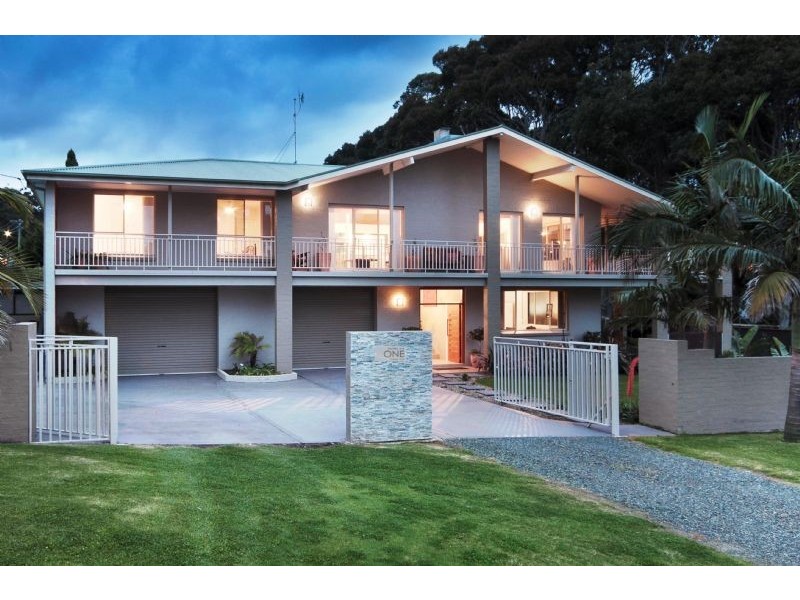 1 Youralla Avenue, Malua Bay NSW 2536