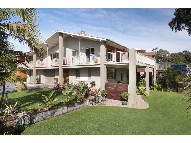 1 Youralla Avenue, Malua Bay NSW 2536