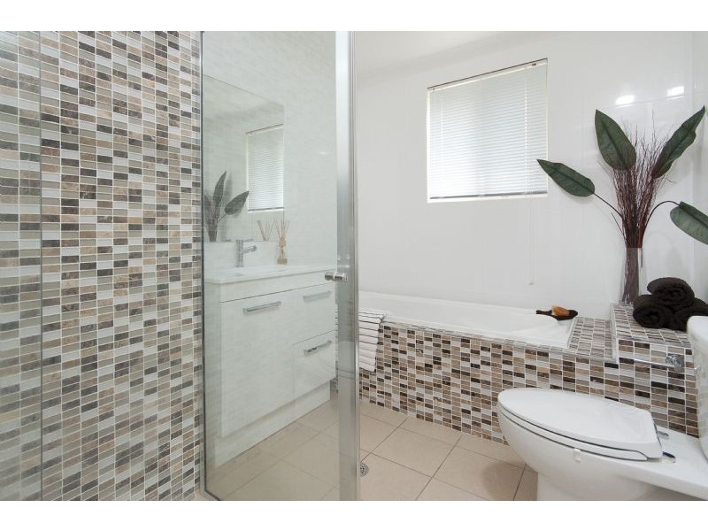 1 Youralla Avenue, Malua Bay NSW 2536