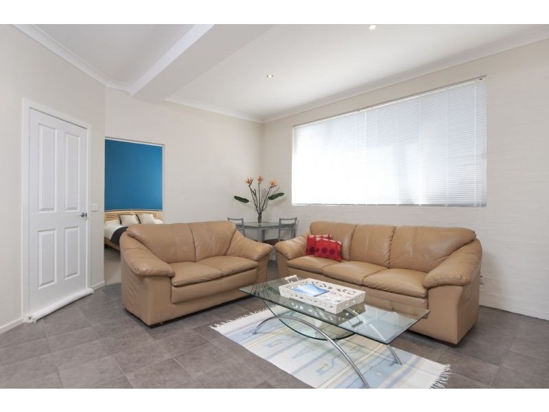 1 Youralla Avenue, Malua Bay NSW 2536