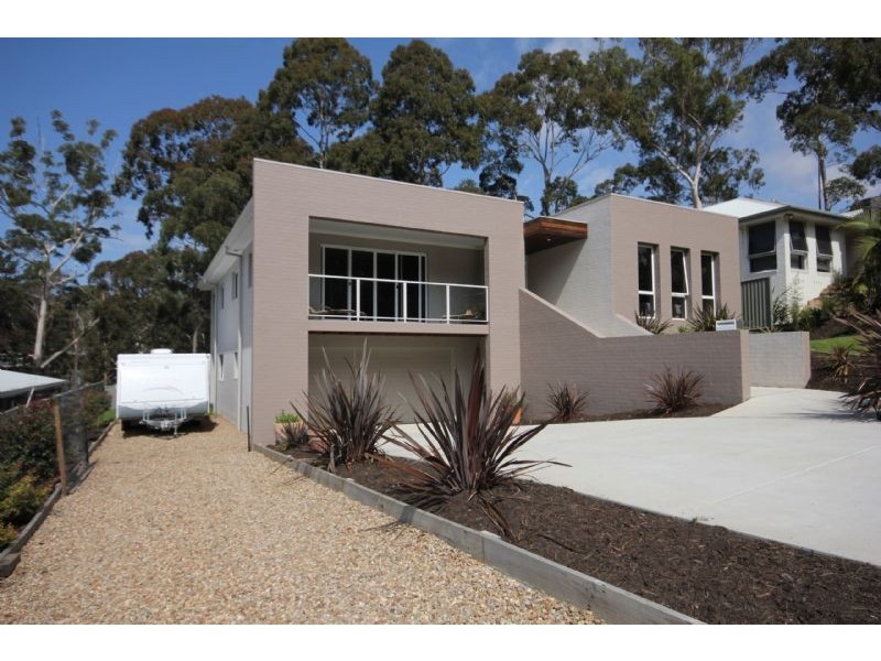 10 Bowerbird Place, Malua Bay NSW 2536
