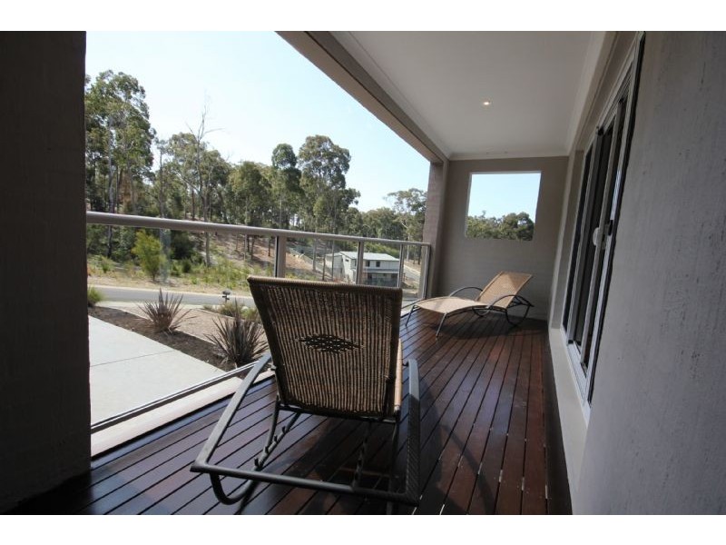 10 Bowerbird Place, Malua Bay NSW 2536