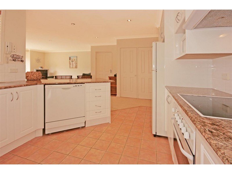 7/10 Edgewood Place, Denhams Beach NSW 2536