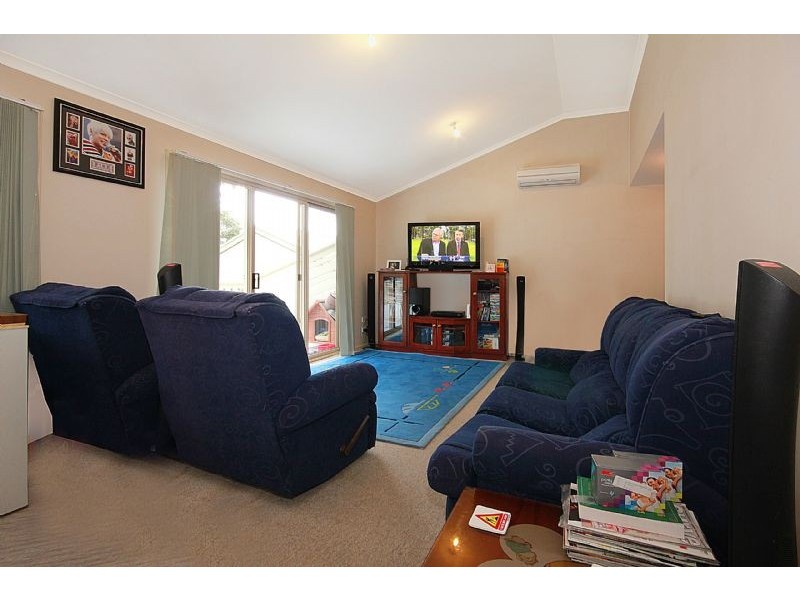 1/51 Cook Avenue, Surf Beach NSW 2536