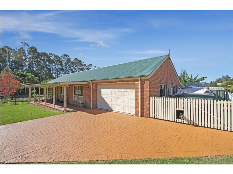25 Melaleuca Crescent, Catalina NSW 2536