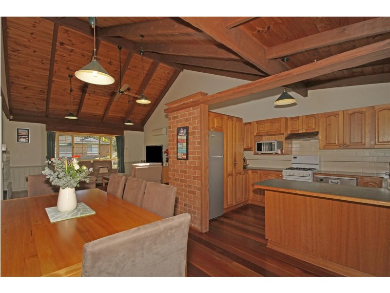 25 Melaleuca Crescent, Catalina NSW 2536