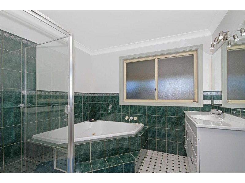 25 Melaleuca Crescent, Catalina NSW 2536