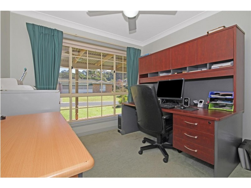 25 Melaleuca Crescent, Catalina NSW 2536