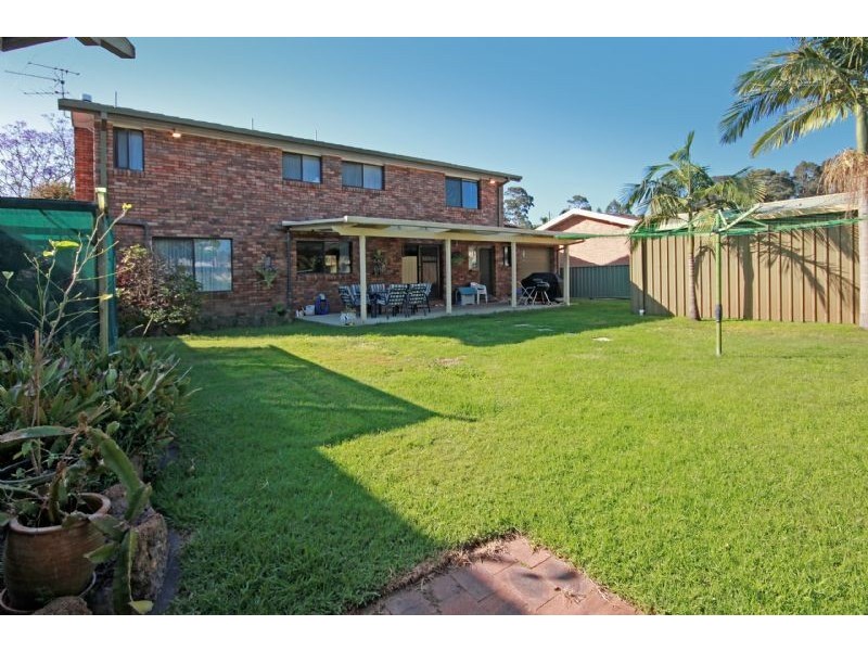 10 Foam Street, Surfside NSW 2536