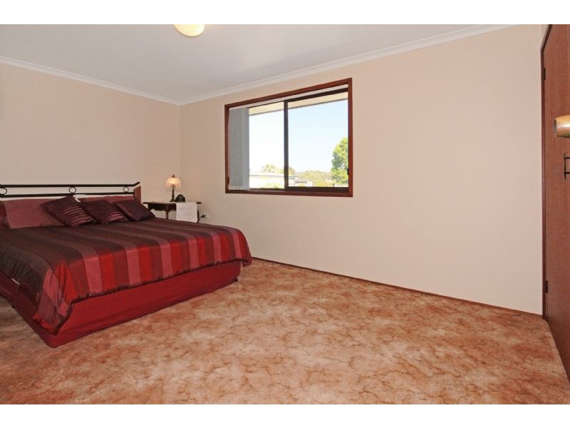10 Foam Street, Surfside NSW 2536