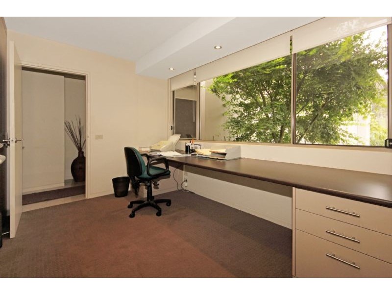 10 Brushbox Place, Batehaven NSW 2536